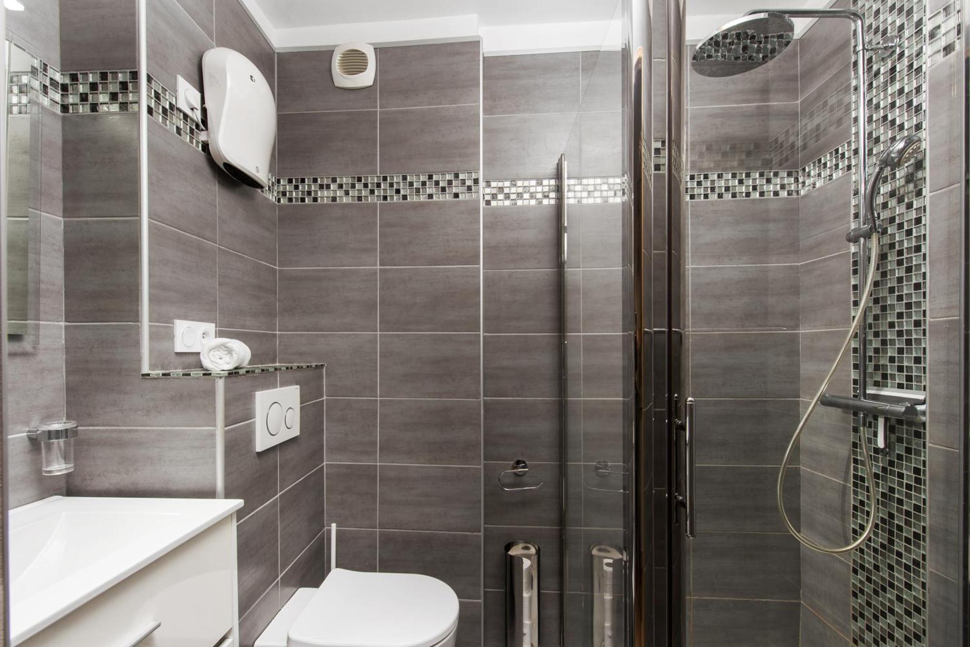Spacieux - Parking - Piscine - Bv Appartement Beausoleil
