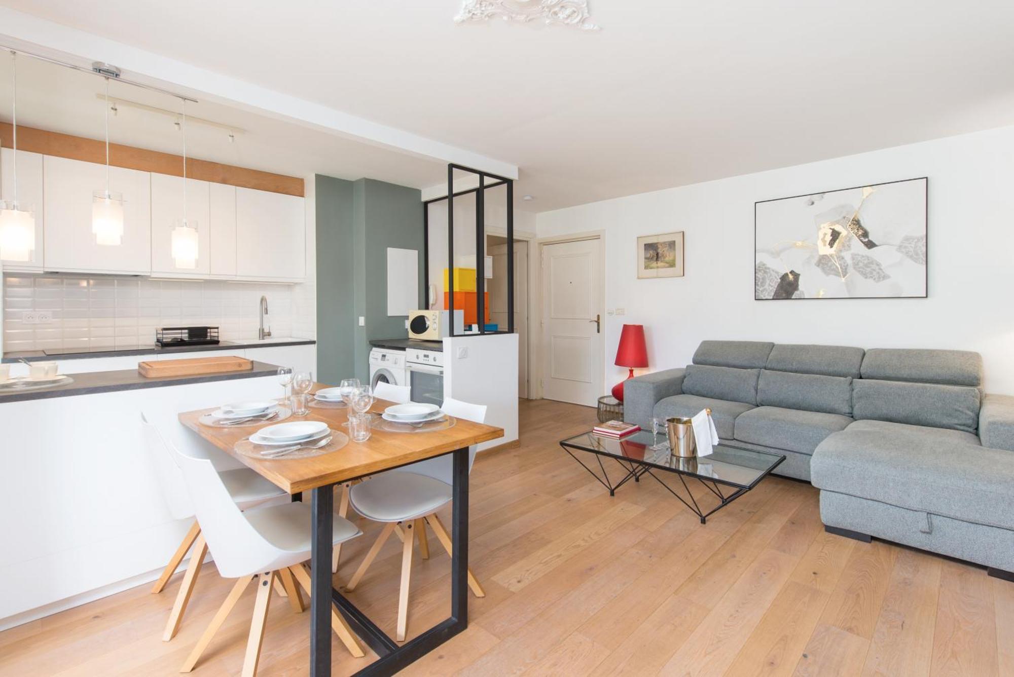 Appartement Spacieux - Parking - Piscine - Bv Beausoleil